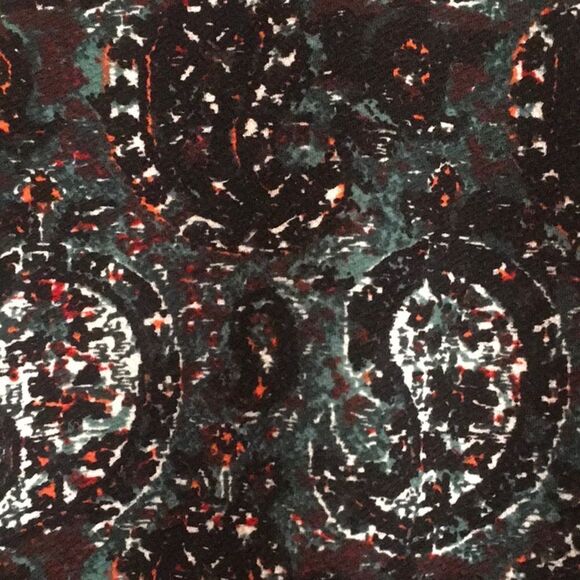 Lularoe skirt stretch abstract paisley pattern black green red festive - Picture 7 of 16
